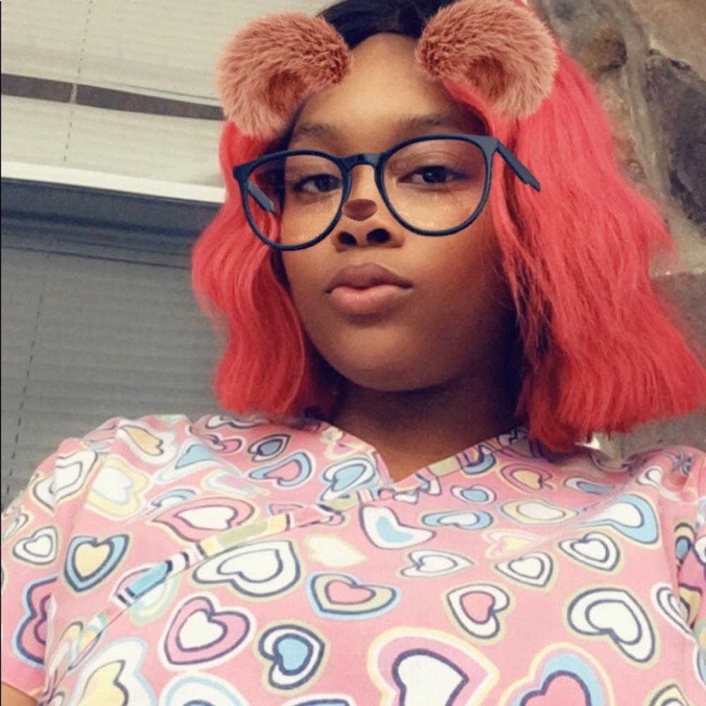 Meet your Posher, Cierra